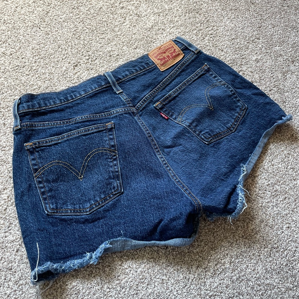 Levi’s 501 Distressed Jean Shorts Medium/Dark Wash